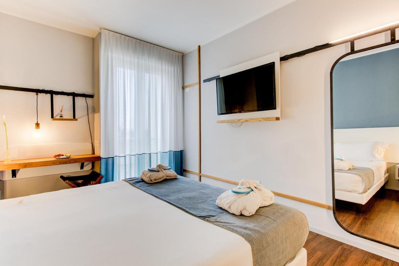 Polo BeYou Hotel Riccione Esterno foto