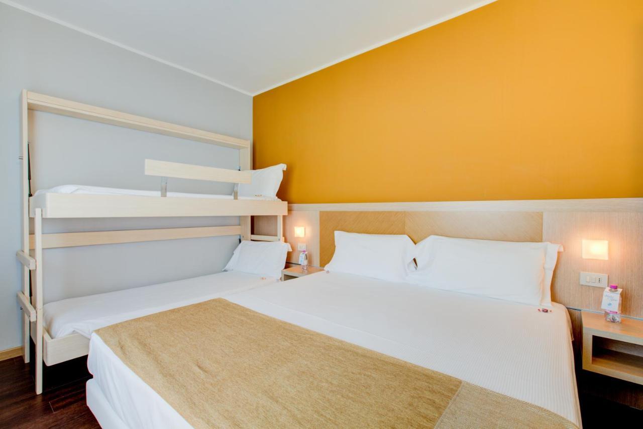 Polo BeYou Hotel Riccione Esterno foto