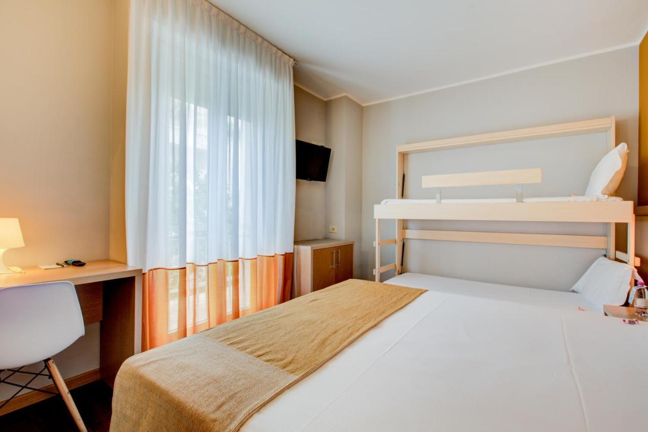 Polo BeYou Hotel Riccione Esterno foto